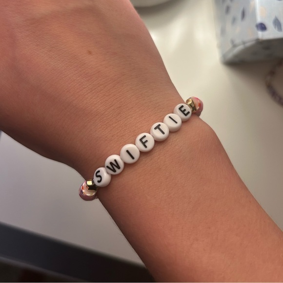 Swiftie eras tour bracelet - Picture 2 of 3